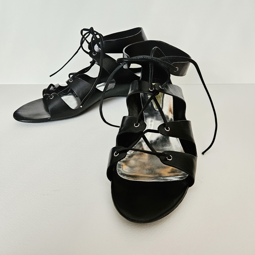🖤Kenneth Cole New York Silver Technology Gladiator Sandals